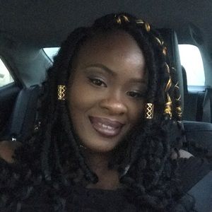 Meet your Posher, Latasha